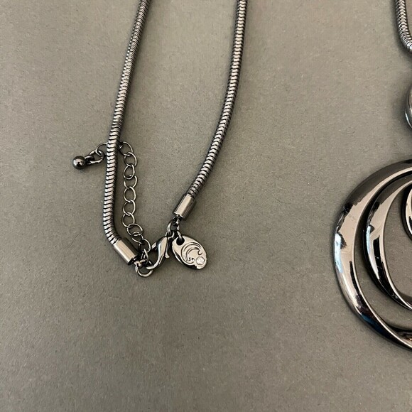 C Gun Metal Rings Fashion Chain Necklace Jewelry NWOT - Picture 4 of 4